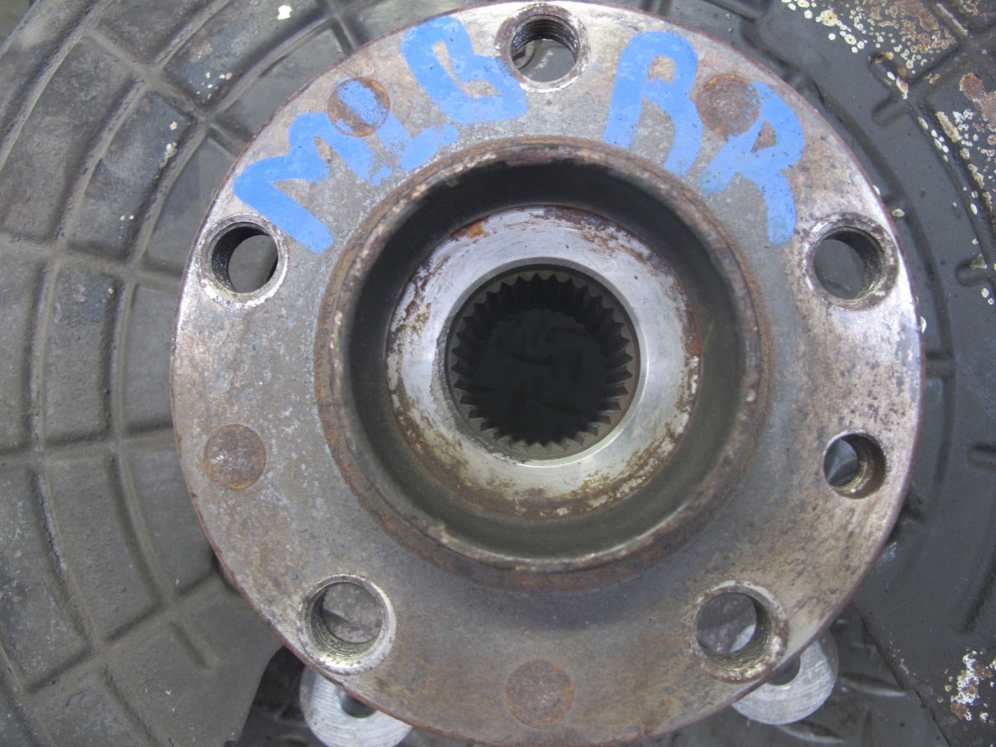 2017-2020 Maserati Levante M161 AWD Rear Right Spindle Knuckle Wheel Hub Bearing