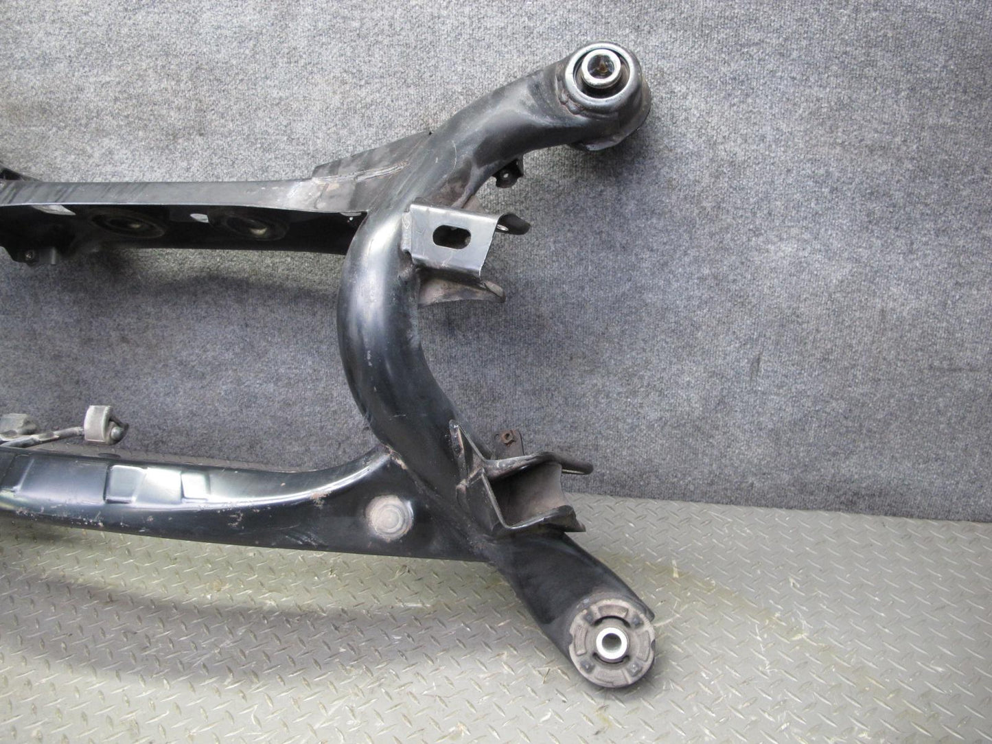 10-13 Lexus IS250 Convert RWD Rear Suspension Crossmember Sub Frame Subframe OEM