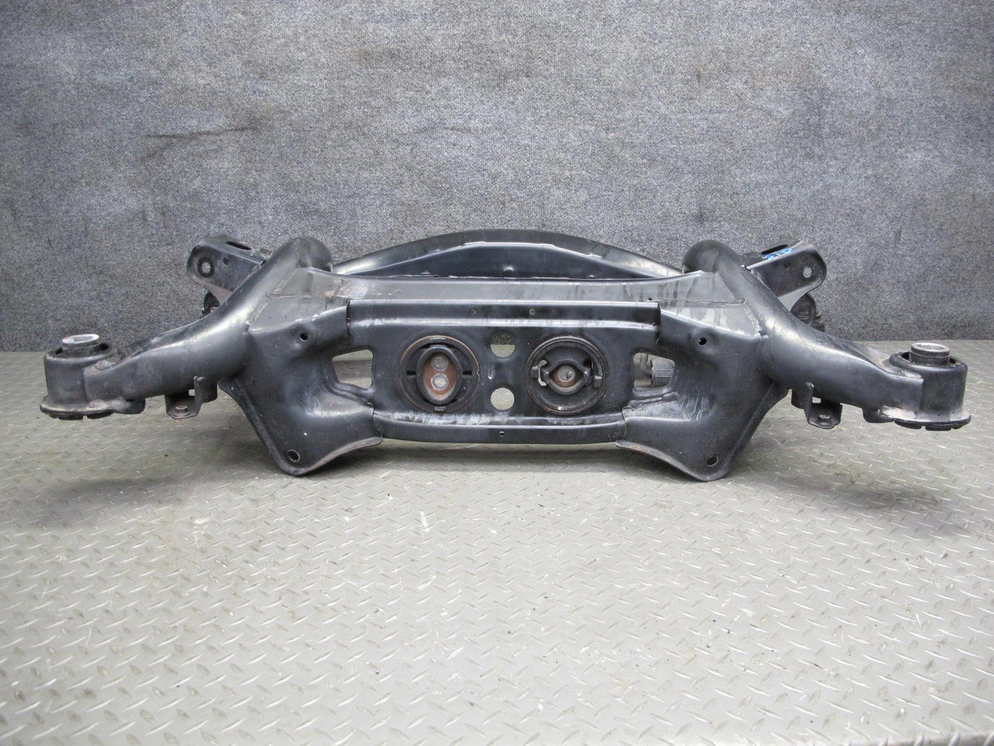 10-13 Lexus IS250 Convert RWD Rear Suspension Crossmember Sub Frame Subframe OEM