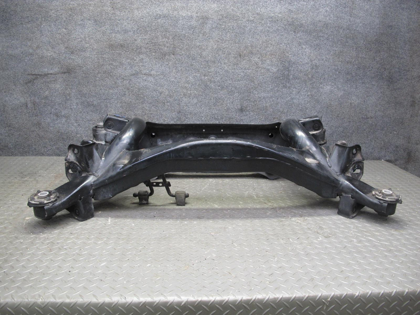 10-13 Lexus IS250 Convert RWD Rear Suspension Crossmember Sub Frame Subframe OEM