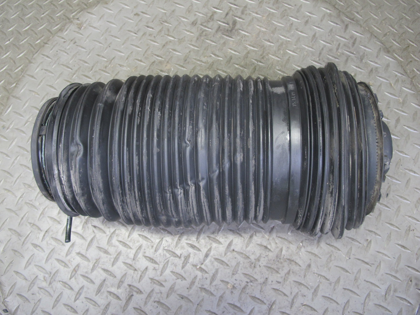 2017-2020 Maserati Levante M161 Rear Right Side Air Ride Suspension Spring