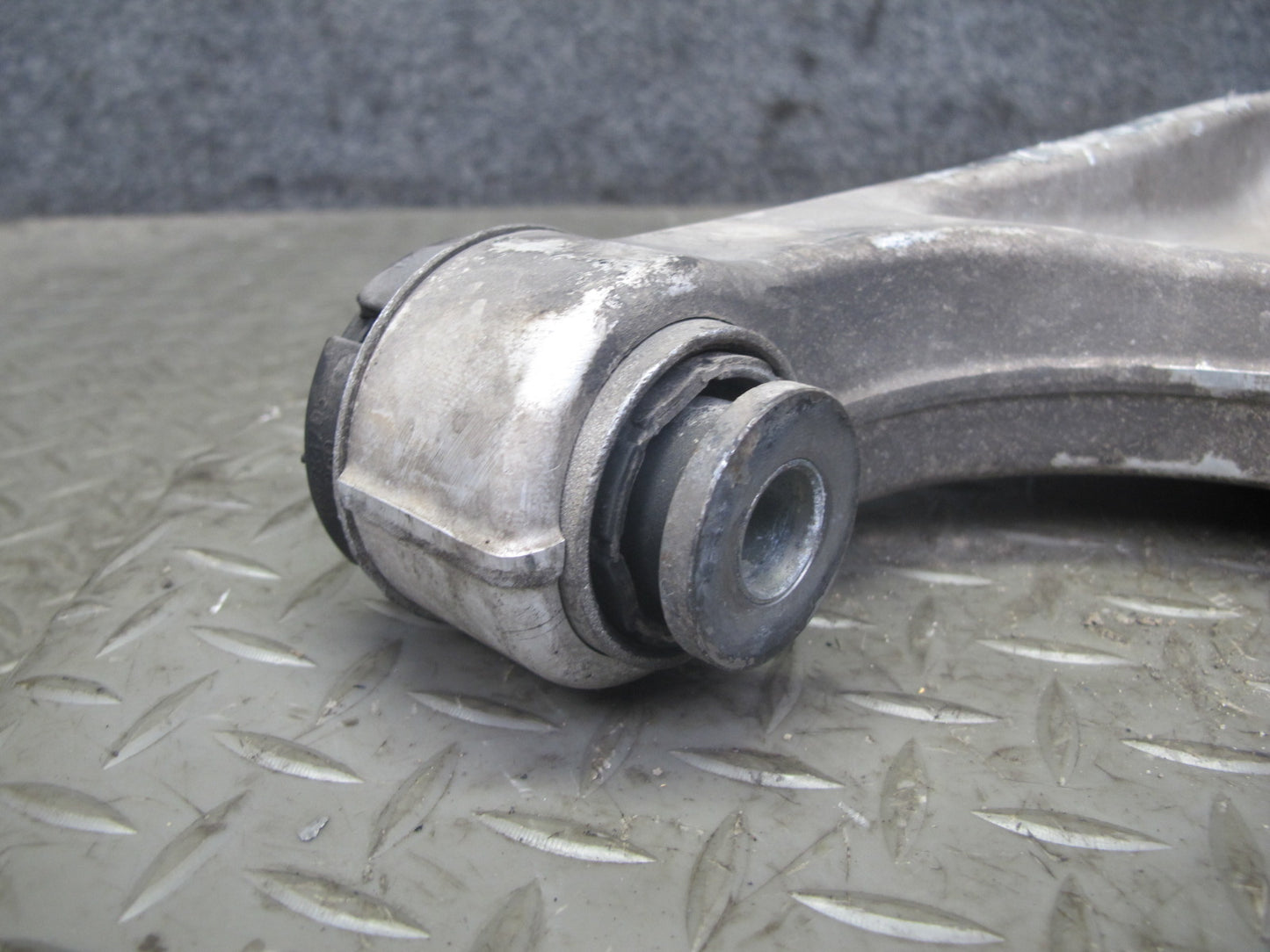 2017-2020 Maserati Levante M161 Front Right Pass Side Lower Control Arm