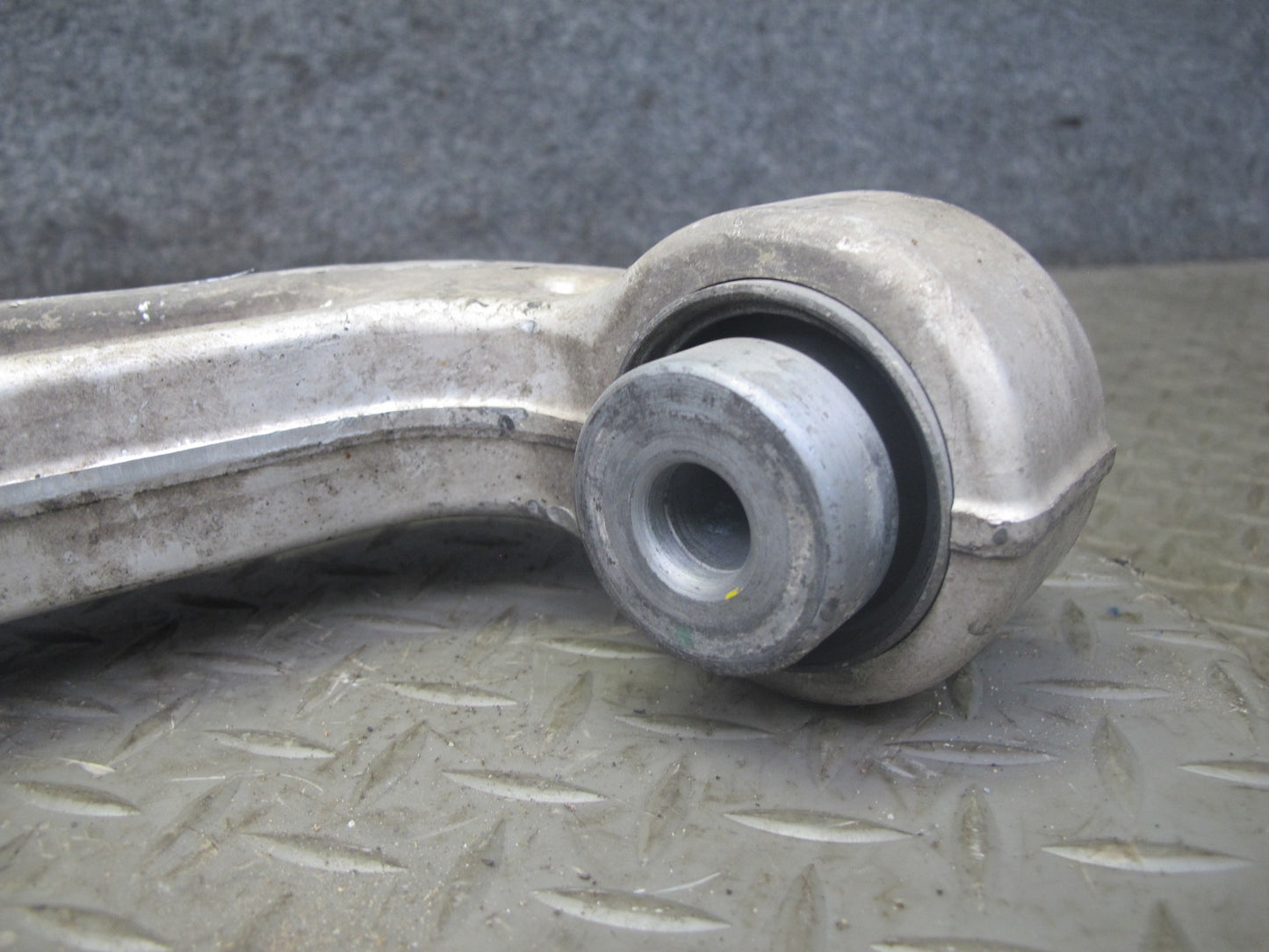 2017-2020 Maserati Levante M161 Front Right Pass Side Lower Control Arm