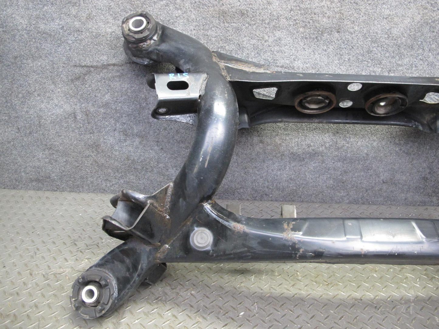 10-13 Lexus IS250 Convert RWD Rear Suspension Crossmember Sub Frame Subframe OEM