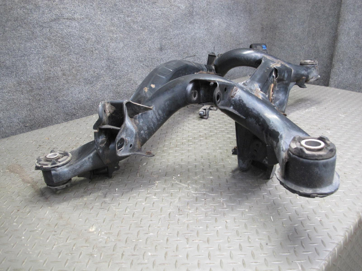 10-13 Lexus IS250 Convert RWD Rear Suspension Crossmember Sub Frame Subframe OEM