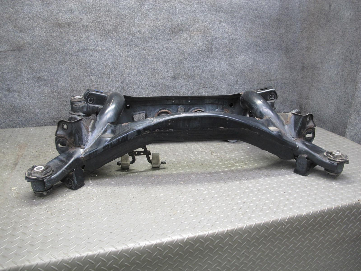 10-13 Lexus IS250 Convert RWD Rear Suspension Crossmember Sub Frame Subframe OEM