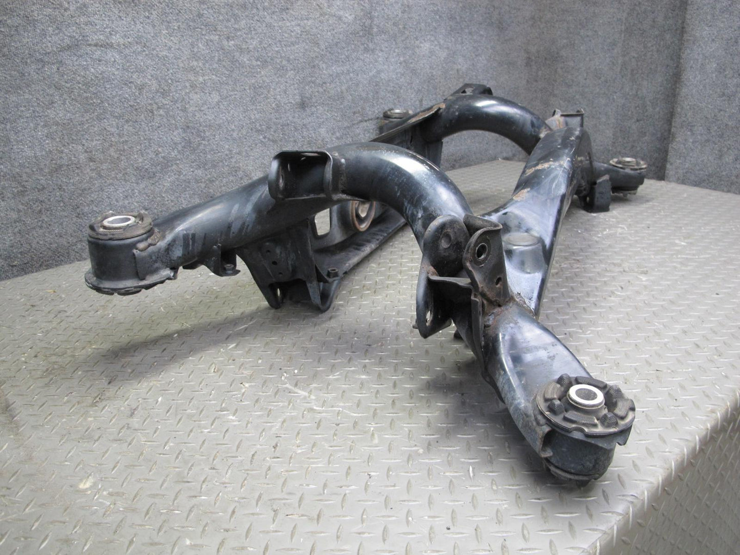 10-13 Lexus IS250 Convert RWD Rear Suspension Crossmember Sub Frame Subframe OEM