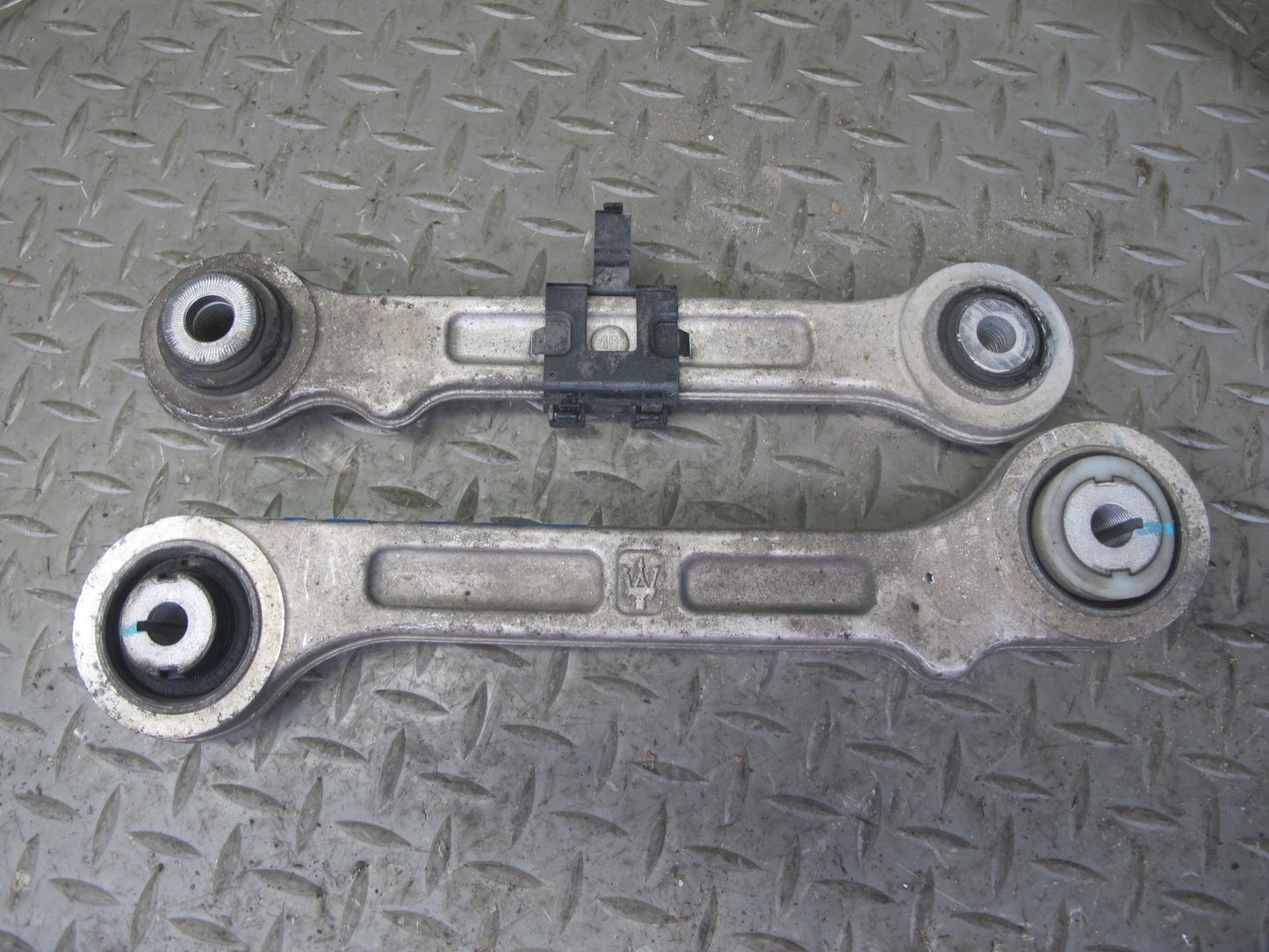 2017-2020 Maserati Levante M161 Rear Left Upper & Lower Control Arm Set of 5