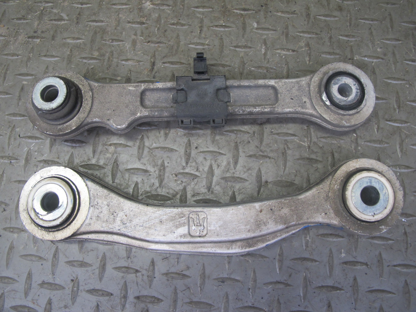 2017-2020 Maserati Levante M161 Rear Right Upper & Lower Control Arm Set of 5