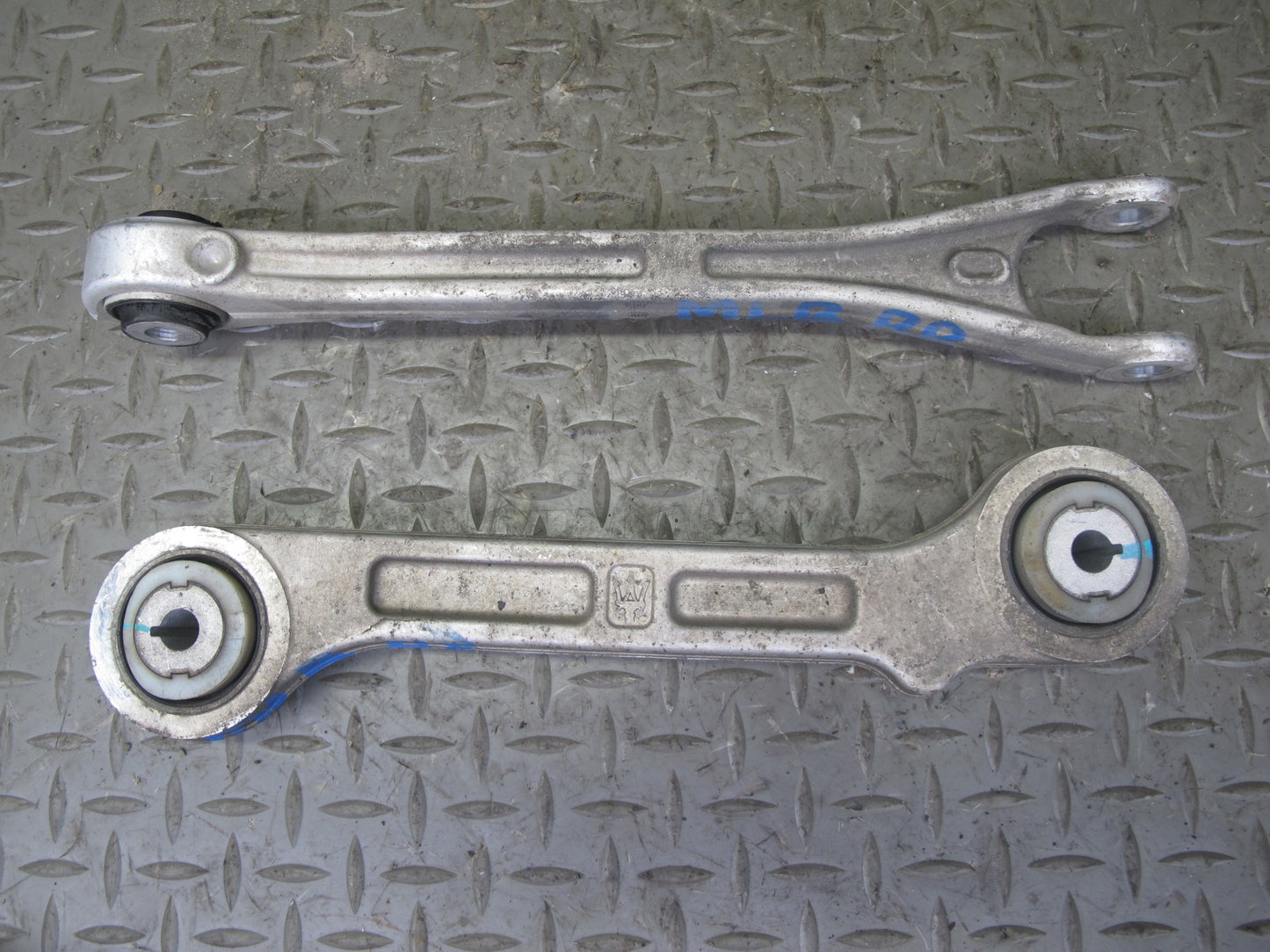 2017-2020 Maserati Levante M161 Rear Right Upper & Lower Control Arm Set of 5