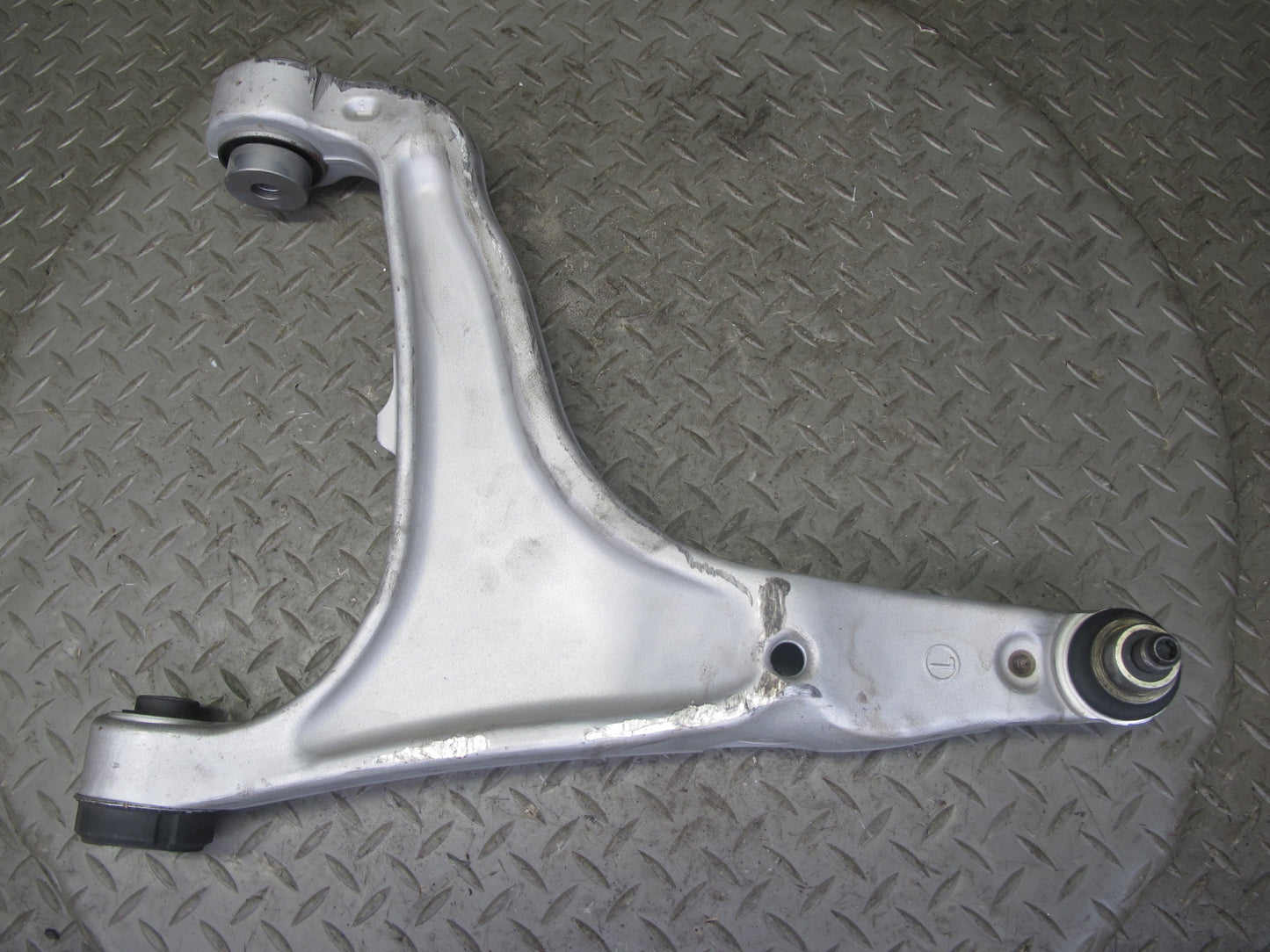2017-2020 Maserati Levante M161 Front Left Driver Side Lower Control Arm