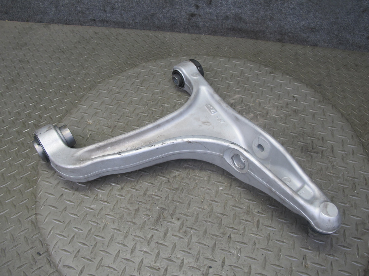 2017-2020 Maserati Levante M161 Front Left Driver Side Lower Control Arm