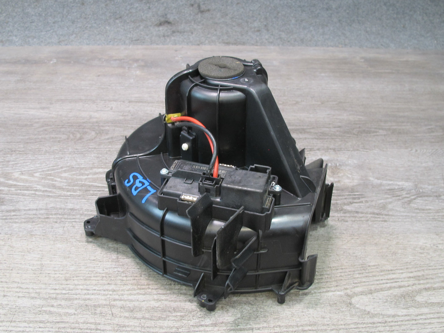2012-2015 BMW F12 F13 F06 M6 A/C Air Condition Heater Blower Motor Assembly Unit