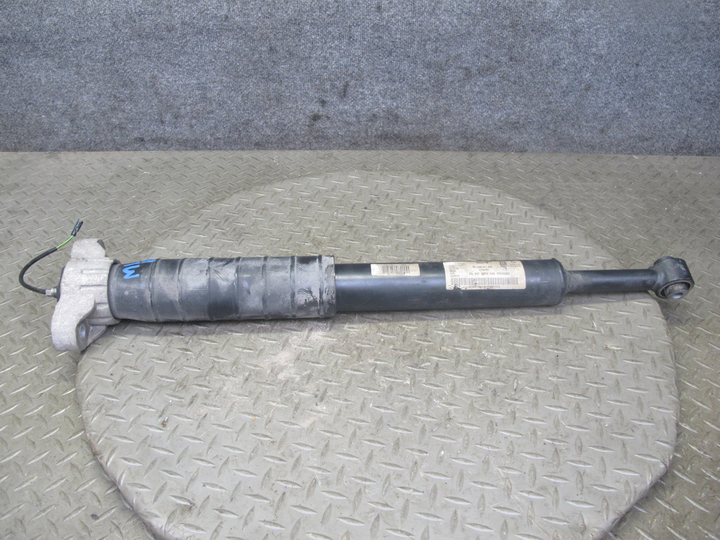 2017-2020 Maserati Levante M161 AWD Rear Left Side Air Strut Shock Absorber