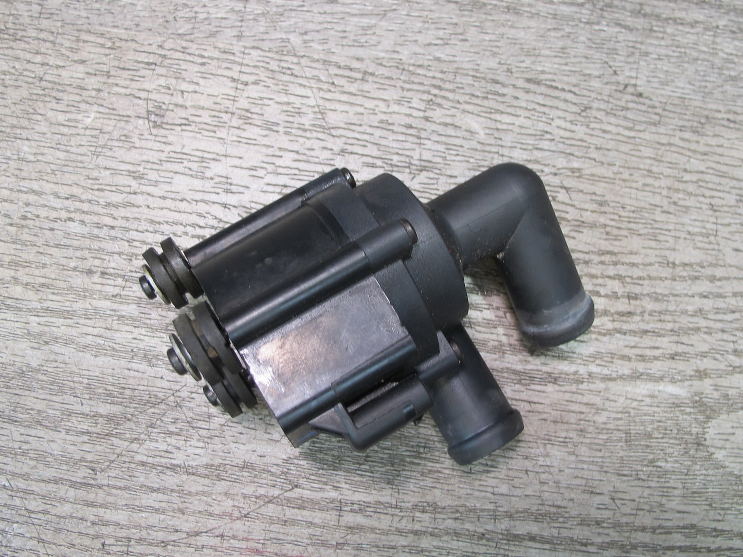 2012-2018 BMW F12 F13 F06 M6 N63 S63T Auxiliary Electric Coolant Water Pump