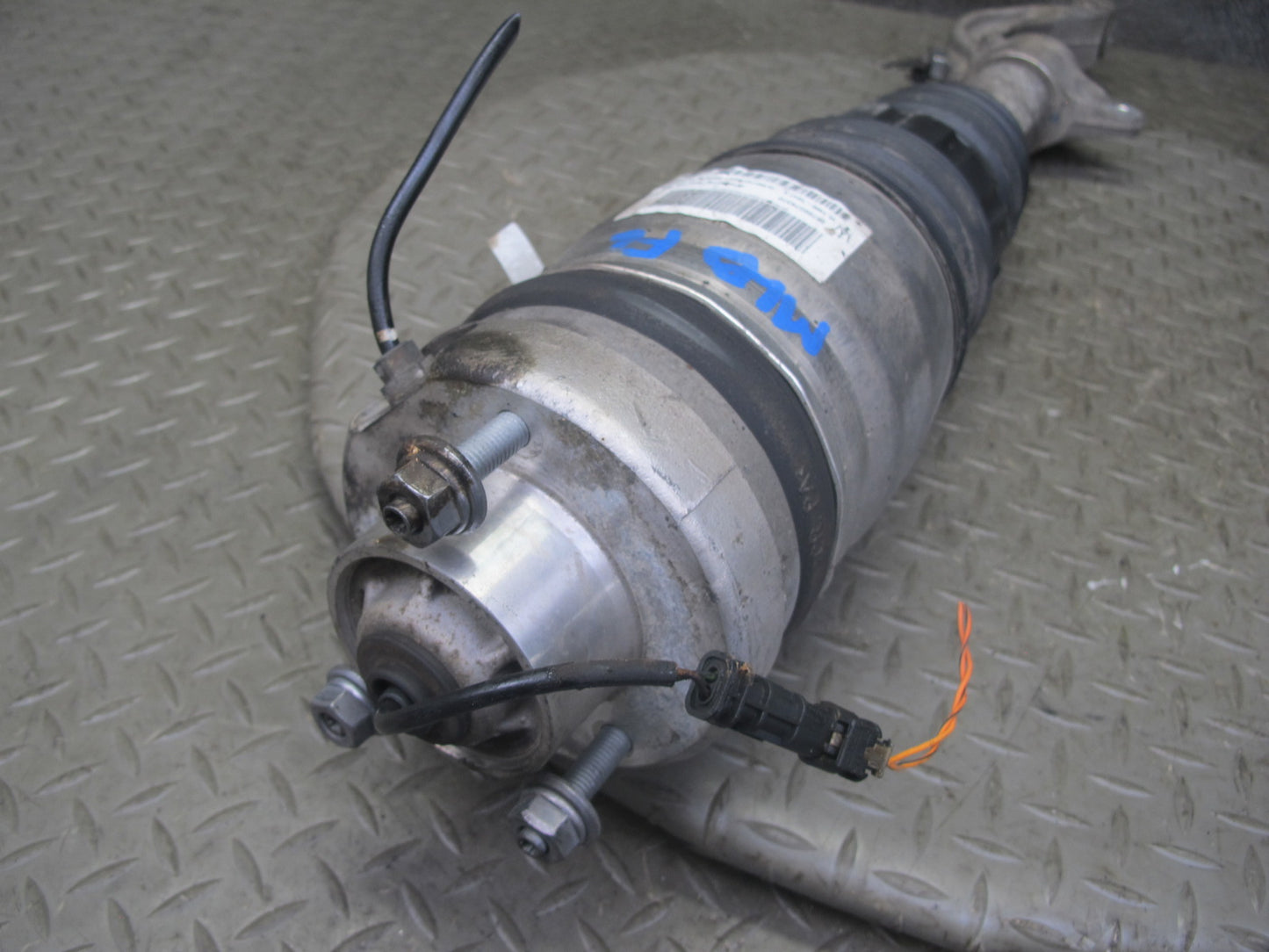 2017-2020 Maserati Levante M161 AWD Front Left Air Strut Shock Absorber 94K