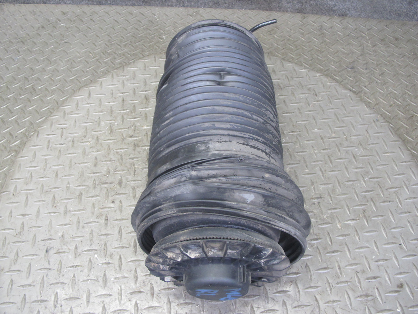 2017-2020 Maserati Levante M161 Rear Left Side Air Ride Suspension Spring