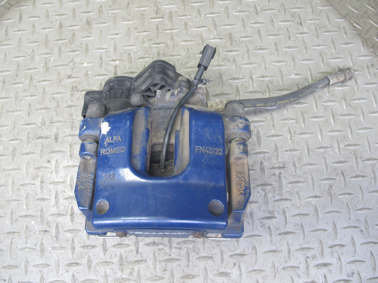 2017-2020 Maserati Levante M161 3.0L Rear Left & Right Side Brake Caliper Set