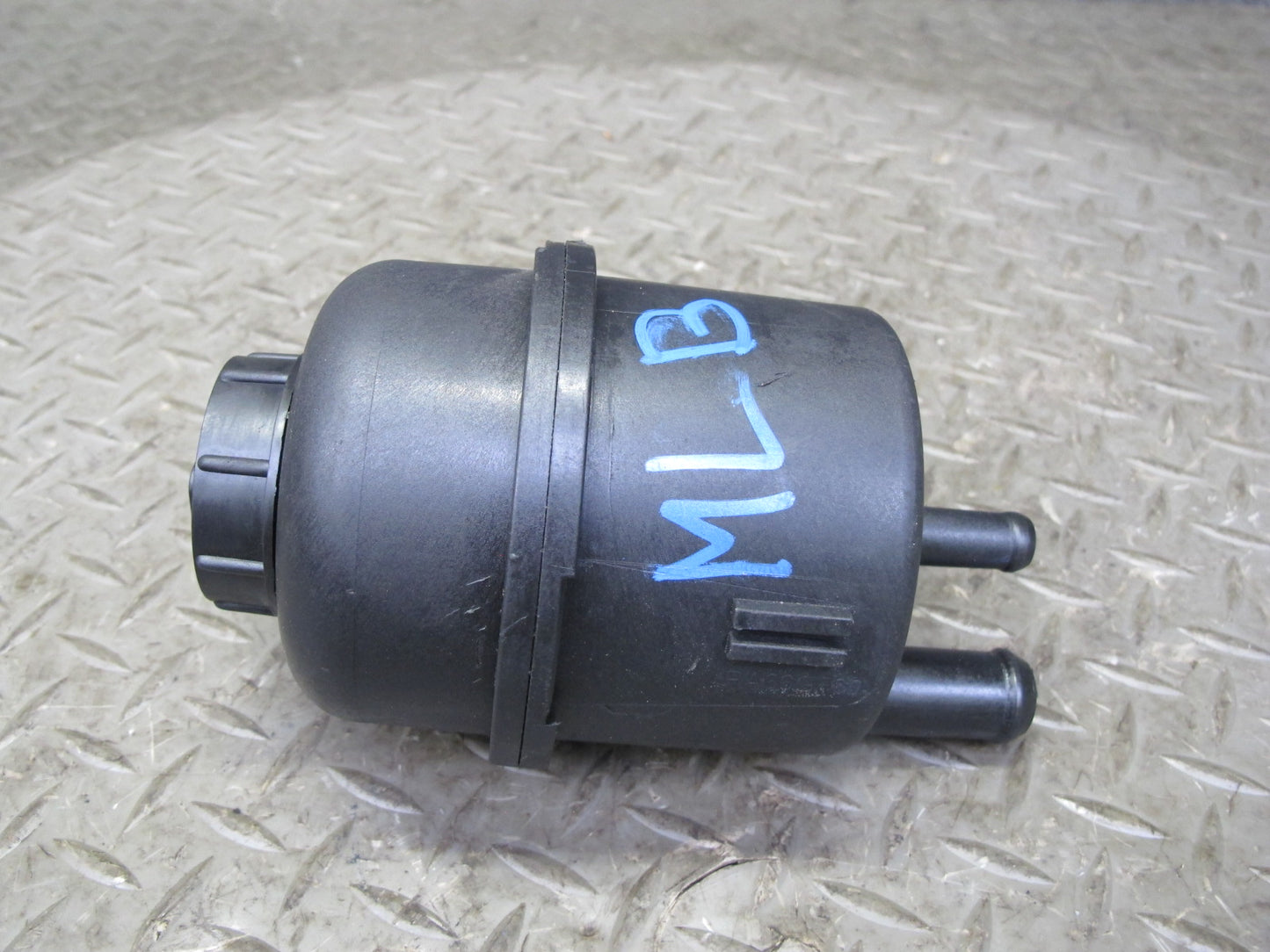 2017-2020 Maserati Levante Power Steering Fluid Oil Tank Reservoir