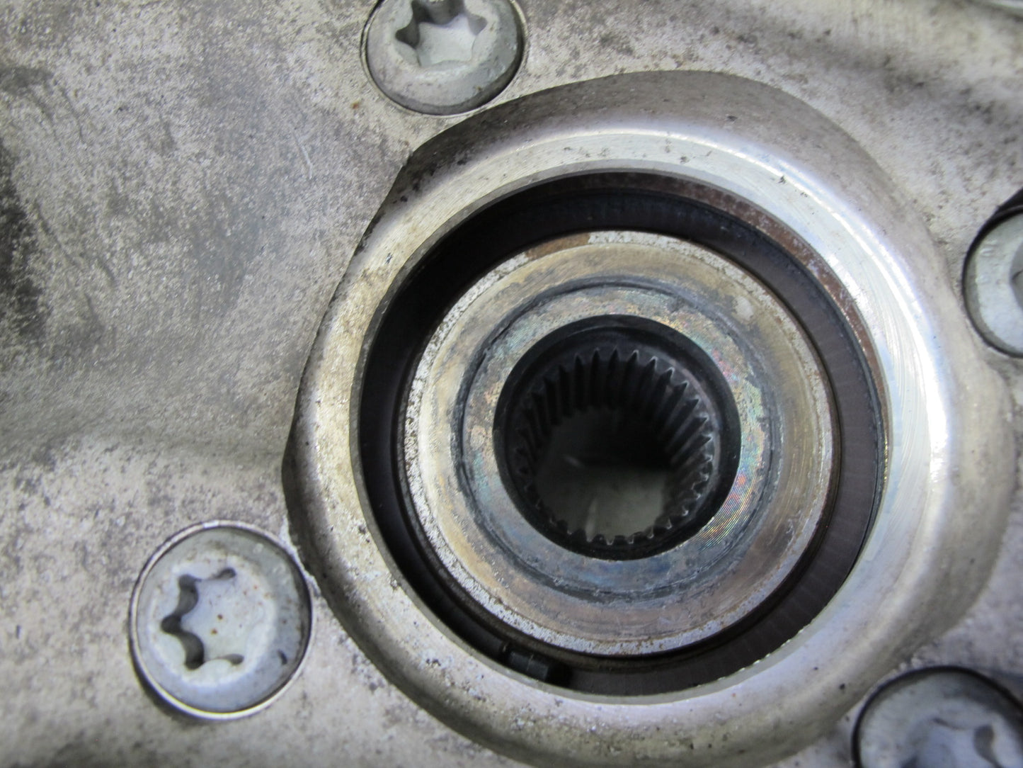 2008-2014 BMW E71 E72 X6 X6M AWD Front Left Spindle Knuckle Wheel Hub Bearing