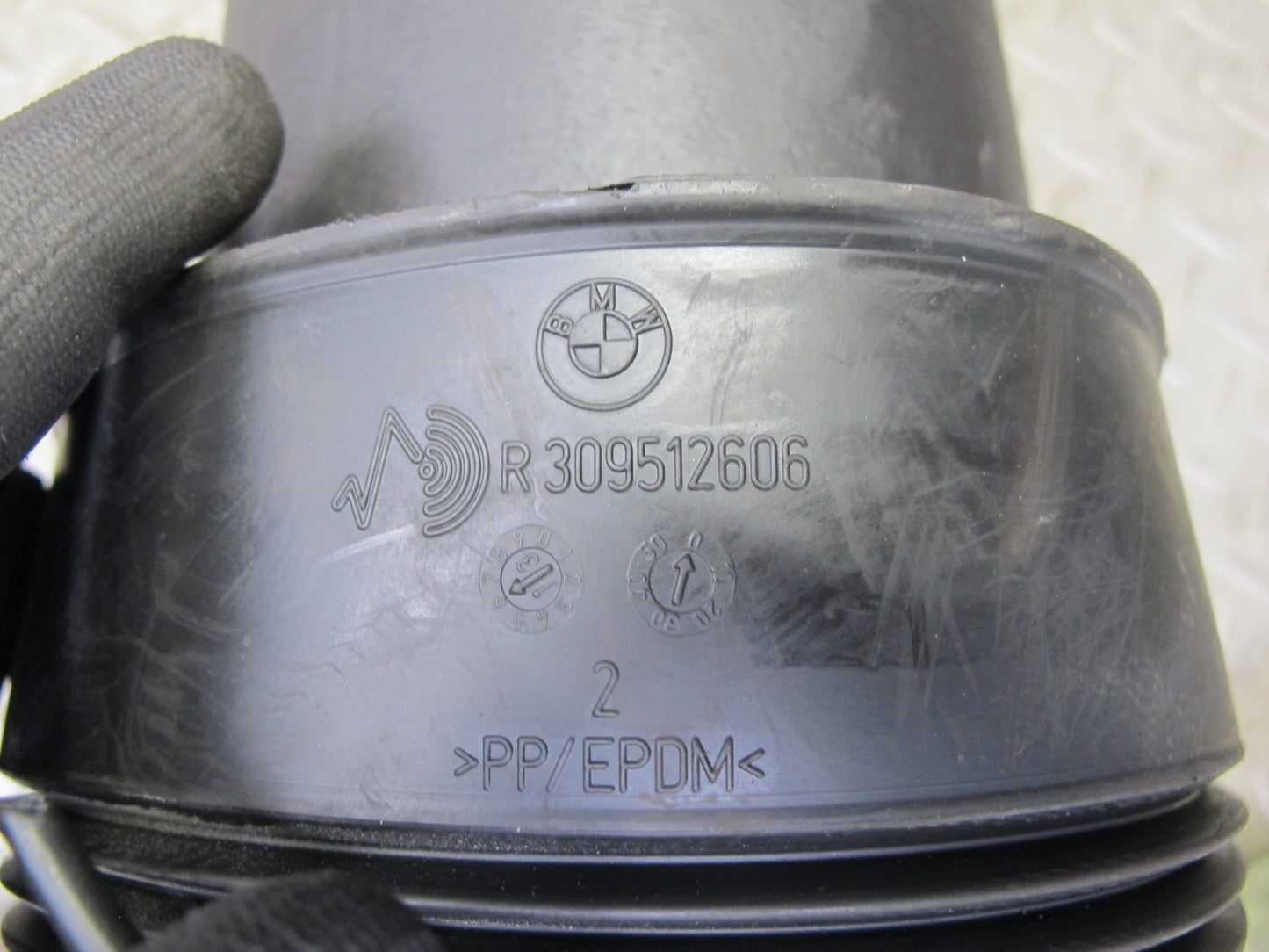 2010-2014 BMW E71 X6M AWD Rear Left & Right Air Spring Shock Set of 2