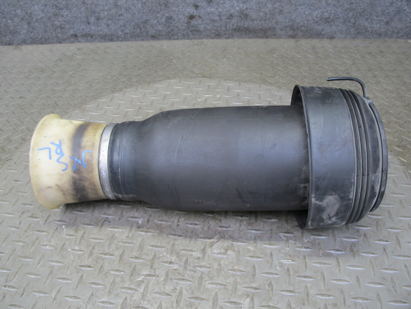 2010-2014 BMW E71 X6M AWD Rear Left & Right Air Spring Shock Set of 2