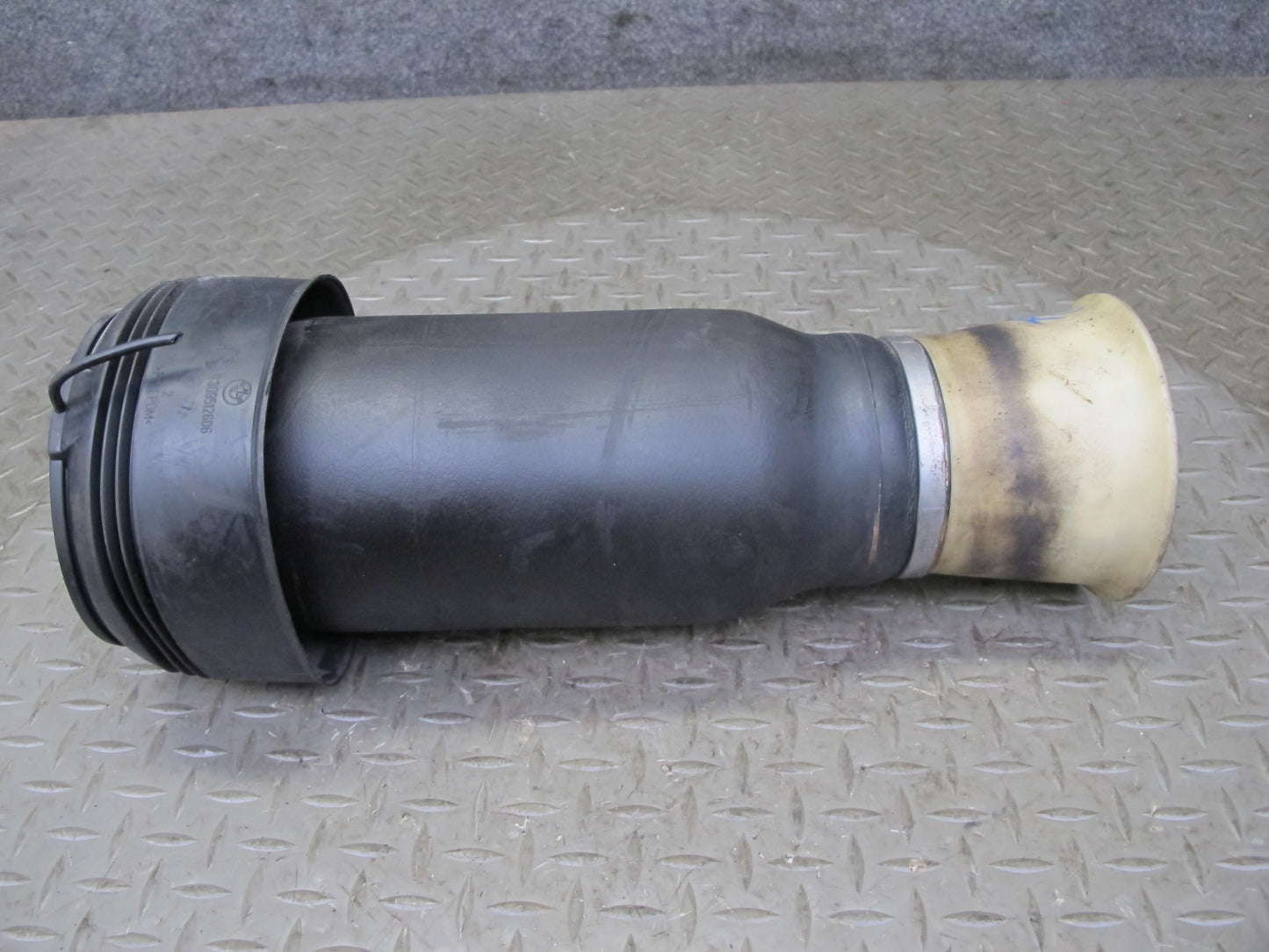 2010-2014 BMW E71 X6M AWD Rear Left & Right Air Spring Shock Set of 2