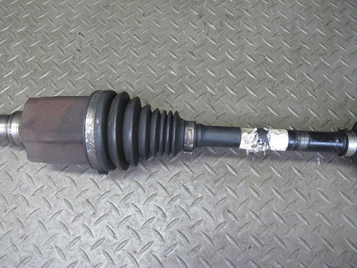 2010-2014 BMW E71 X6M AWD Front Right Suspension Axle Shaft