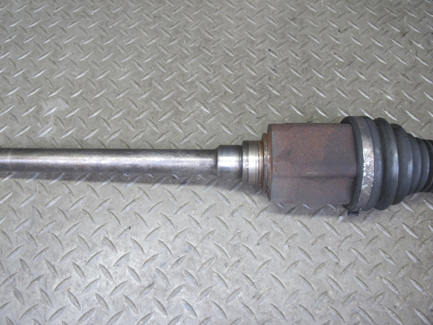 2010-2014 BMW E71 X6M AWD Front Right Suspension Axle Shaft