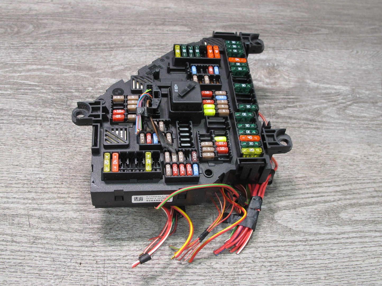 2012-2015 BMW F12 F13 F06 M6 Rear Power Distribution Fuse Box Module