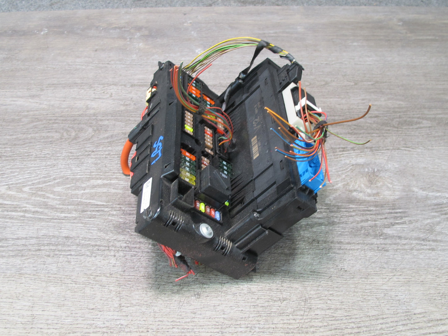2012-2015 BMW F12 F13 F06 M6 Front Power Distribution Fuse Box Module