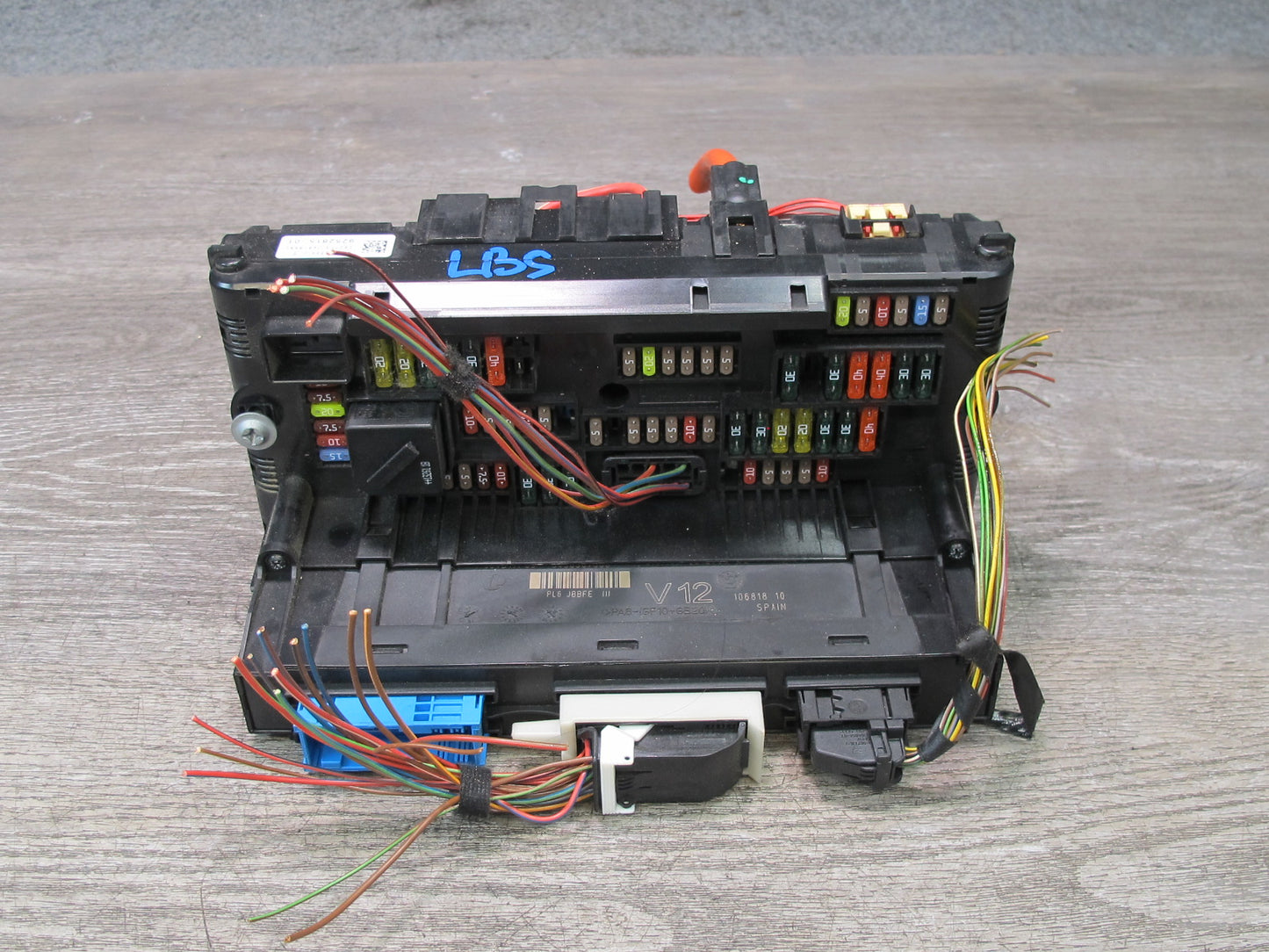 2012-2015 BMW F12 F13 F06 M6 Front Power Distribution Fuse Box Module