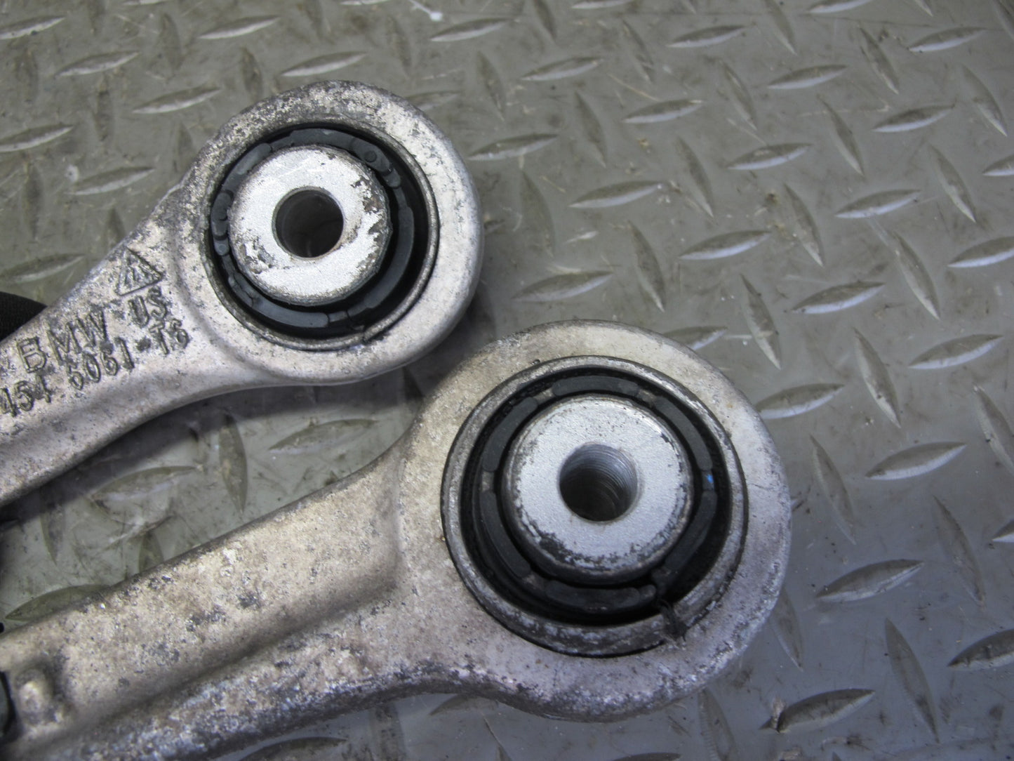 2010-2014 BMW E71 X6M Rear Left Suspension Control Arm Set of 4