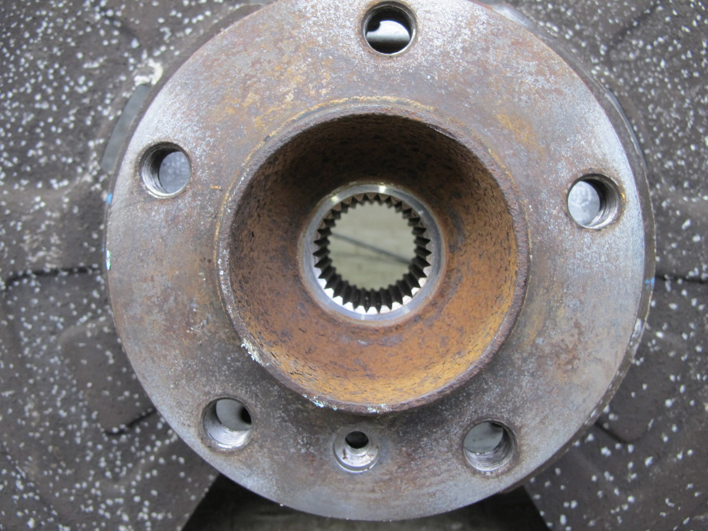 2008-2014 BMW E71 E72 X6 X6M AWD Rear Right Spindle Knuckle Wheel Hub Bearing