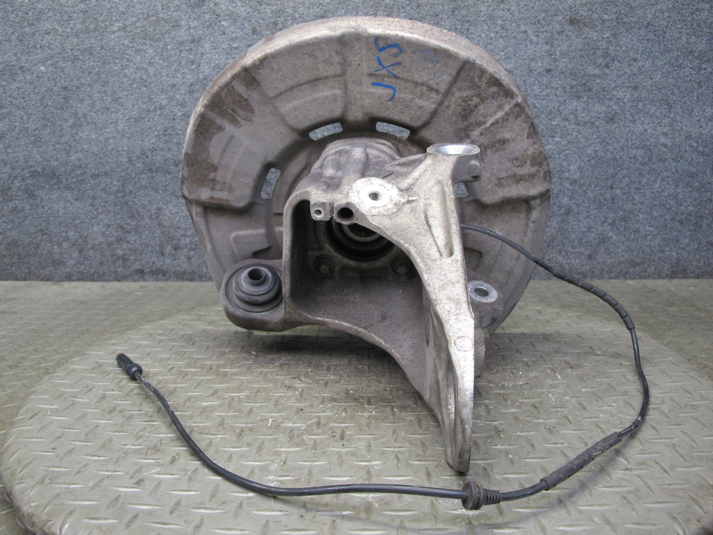 2008-2014 BMW E71 E72 X6 X6M AWD Rear Right Spindle Knuckle Wheel Hub Bearing