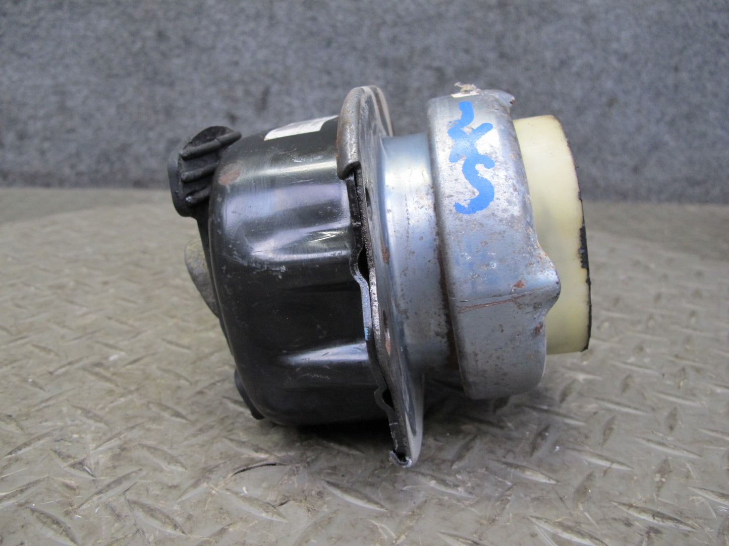 2010-2014 BMW E71 X6M Engine Motor Left & Right Mount Set of 2