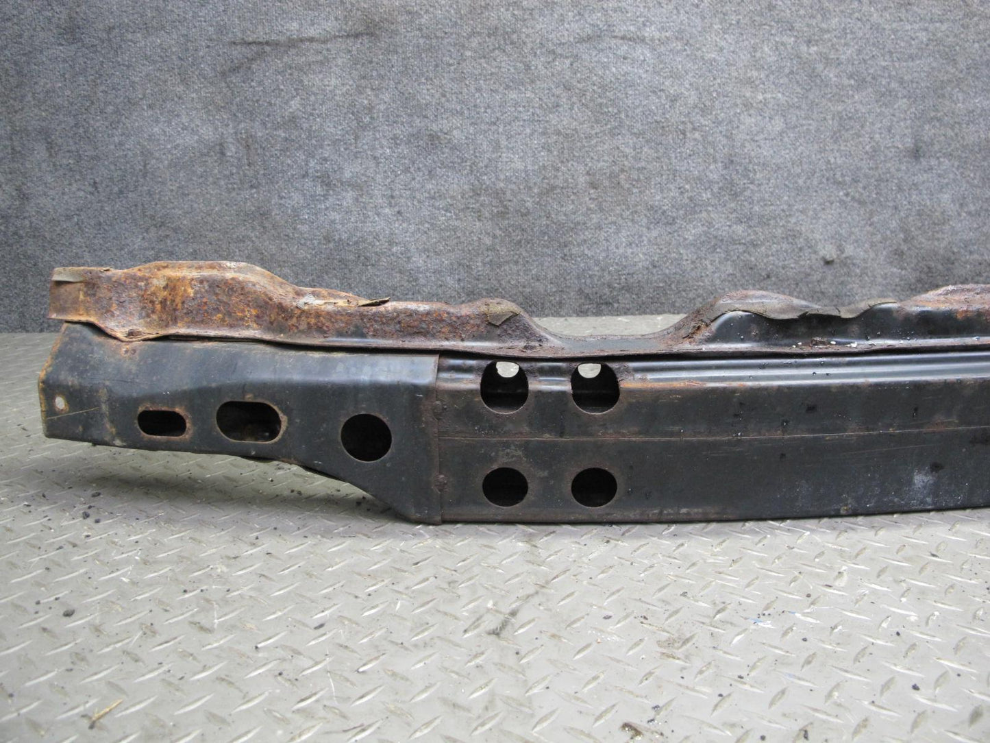 1998-2002 Lexus J100 LX470 Front Bumper Reinforcement Impact Crash Bar