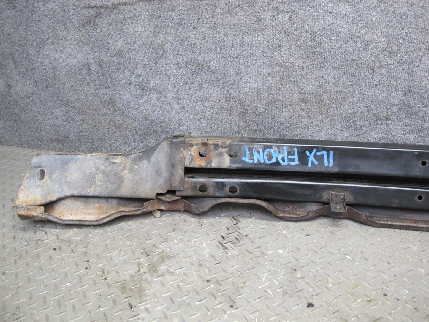 1998-2002 Lexus J100 LX470 Front Bumper Reinforcement Impact Crash Bar