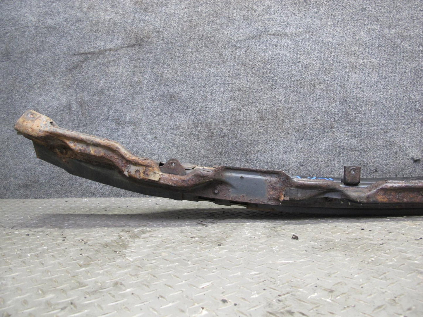 1998-2002 Lexus J100 LX470 Front Bumper Reinforcement Impact Crash Bar