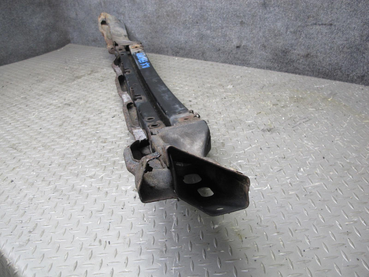 1998-2002 Lexus J100 LX470 Front Bumper Reinforcement Impact Crash Bar