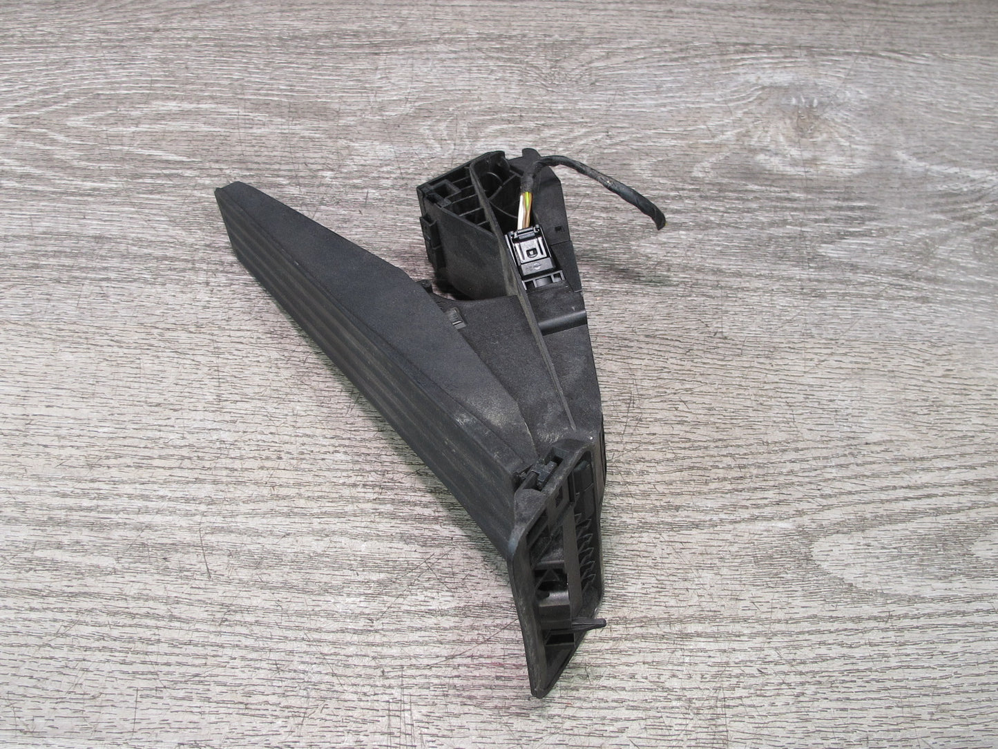 2012-2018 BMW F12 F13 F06 M6 A/T Gas Acceleration Pedal 6860784