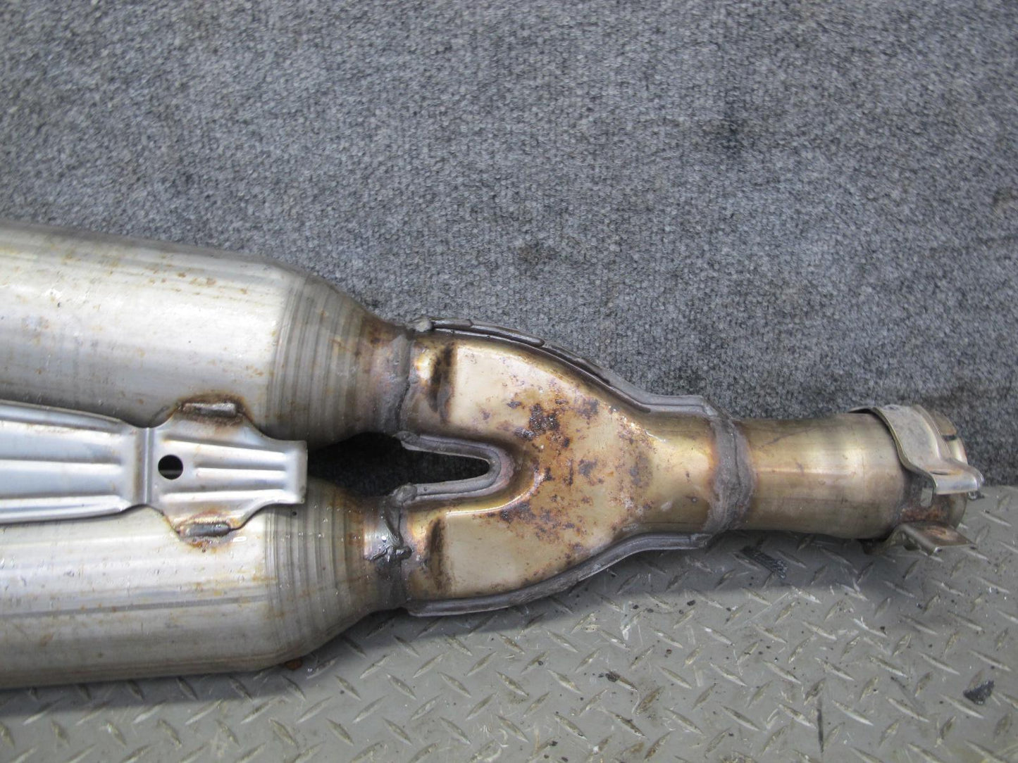 01-06 Lexus LS430 UCF30L Center Exhaust Pipe OEM