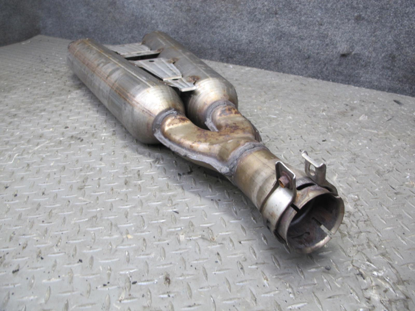 01-06 Lexus LS430 UCF30L Center Exhaust Pipe OEM
