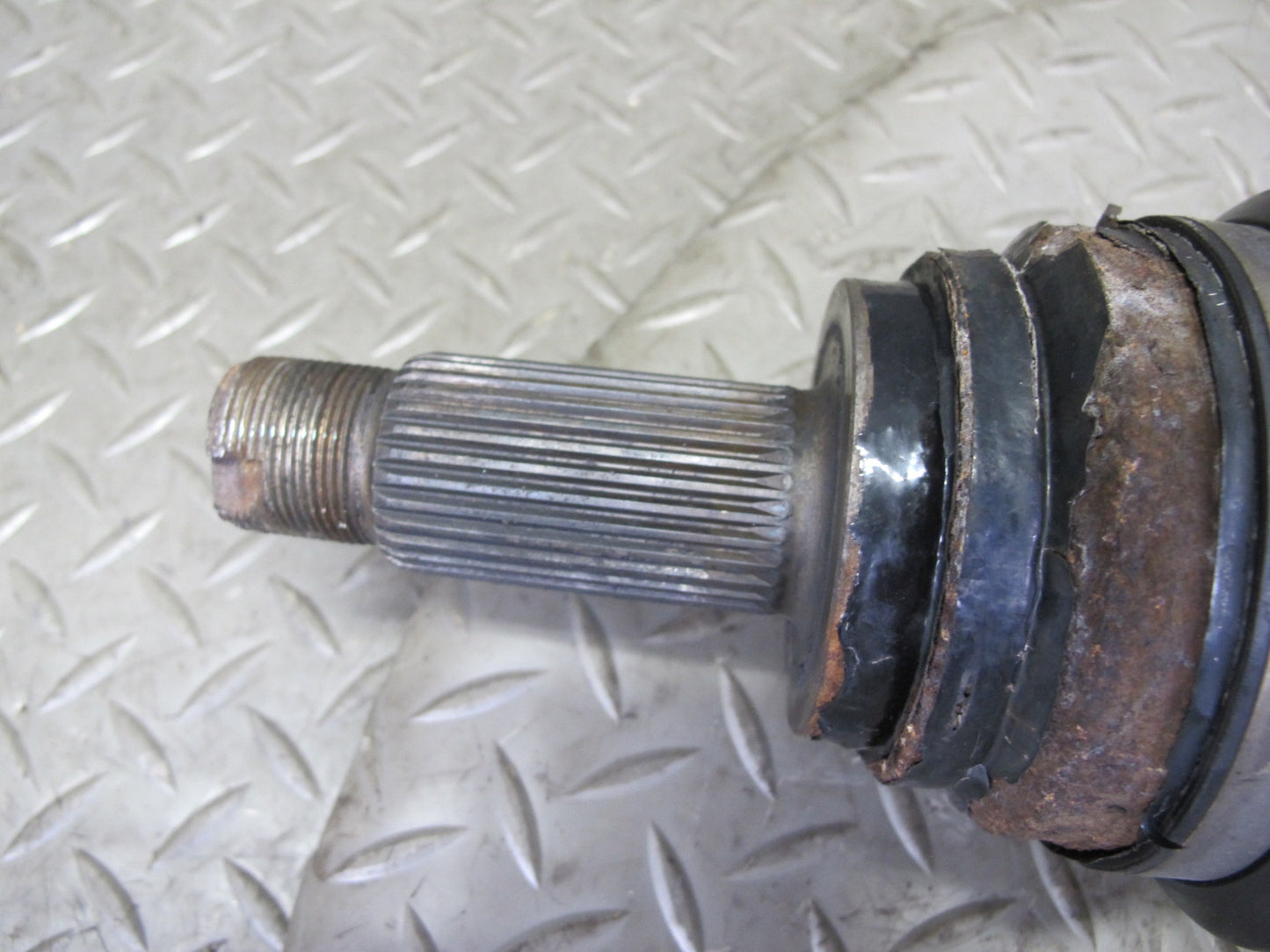 2010-2014 BMW E71 X6M AWD Front Left Suspension Axle Shaft 7622883