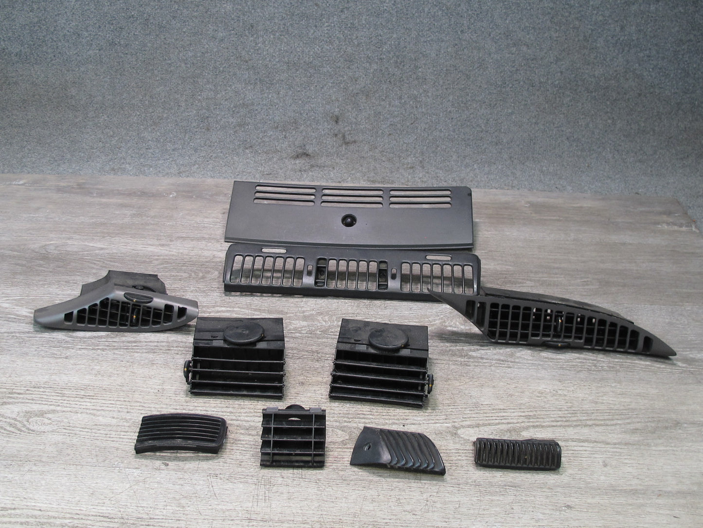 90-91 Chevrolet Corvette C4 10pcs Dash Dashboard AC Air Vent Trim Grille Set OEM