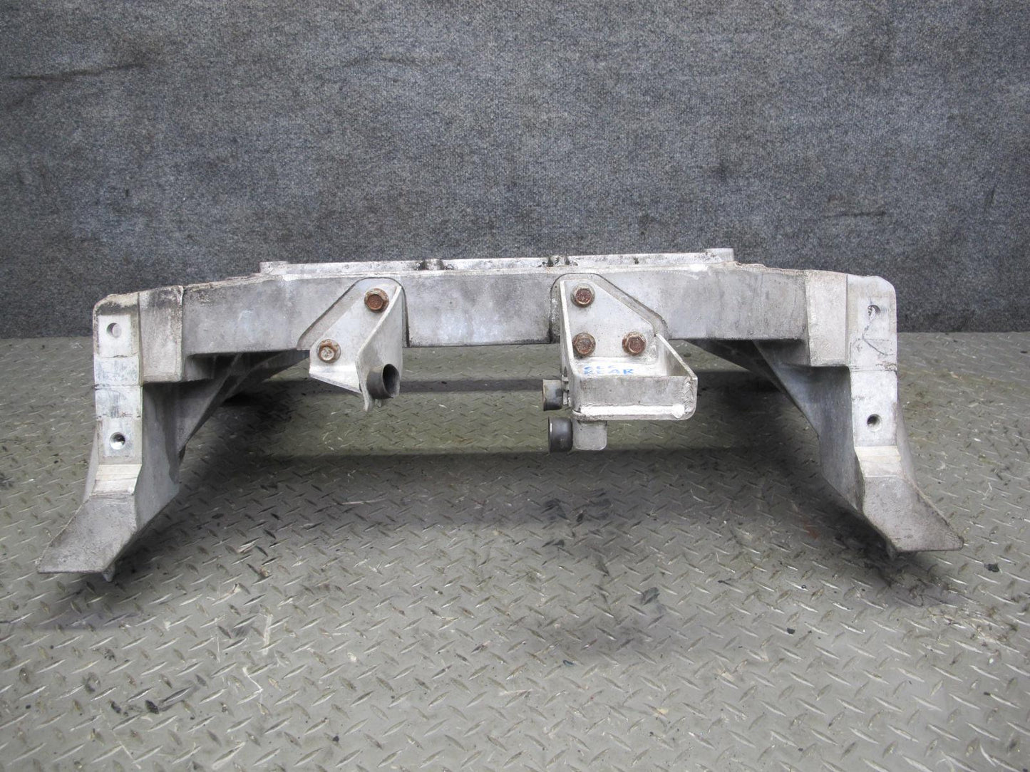 97-98 Chevrolet Corvette C5 Rear Suspension Subframe Crossmember Carrier OEM