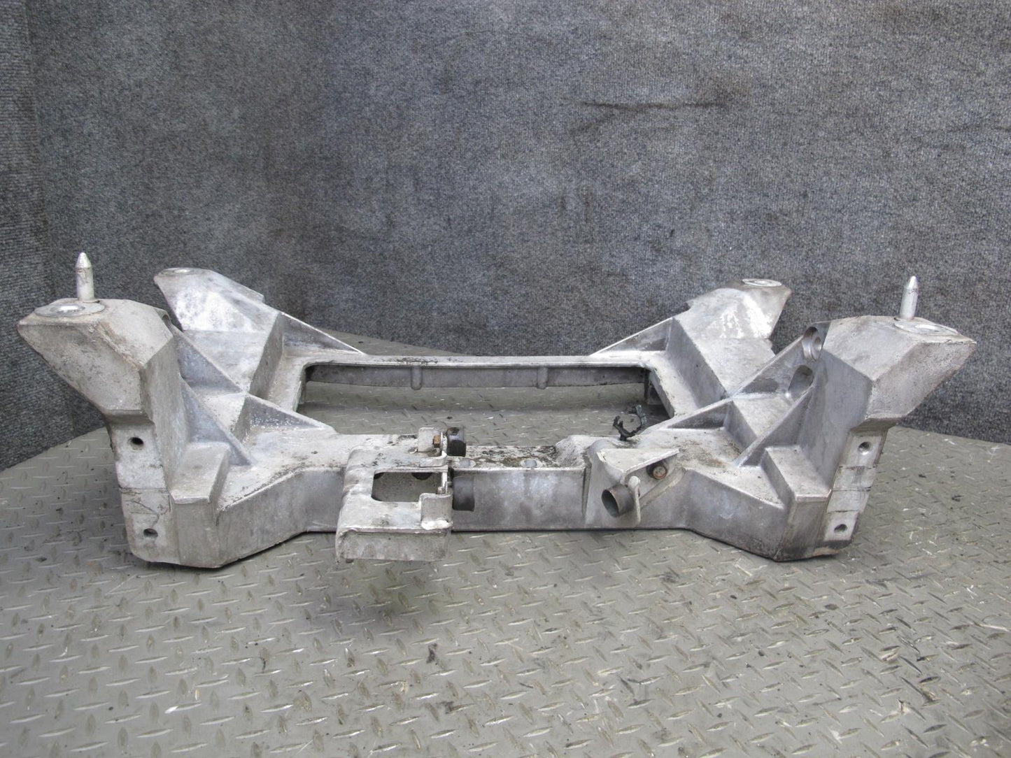 97-98 Chevrolet Corvette C5 Rear Suspension Subframe Crossmember Carrier OEM