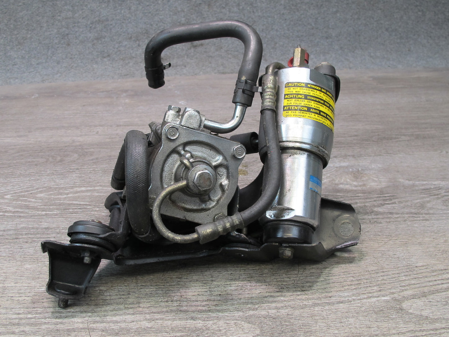 92-95 Lexus JZZ31L SC400 SC300 Anti Lock Brake ABS Pump w Accumulator Assy OEM