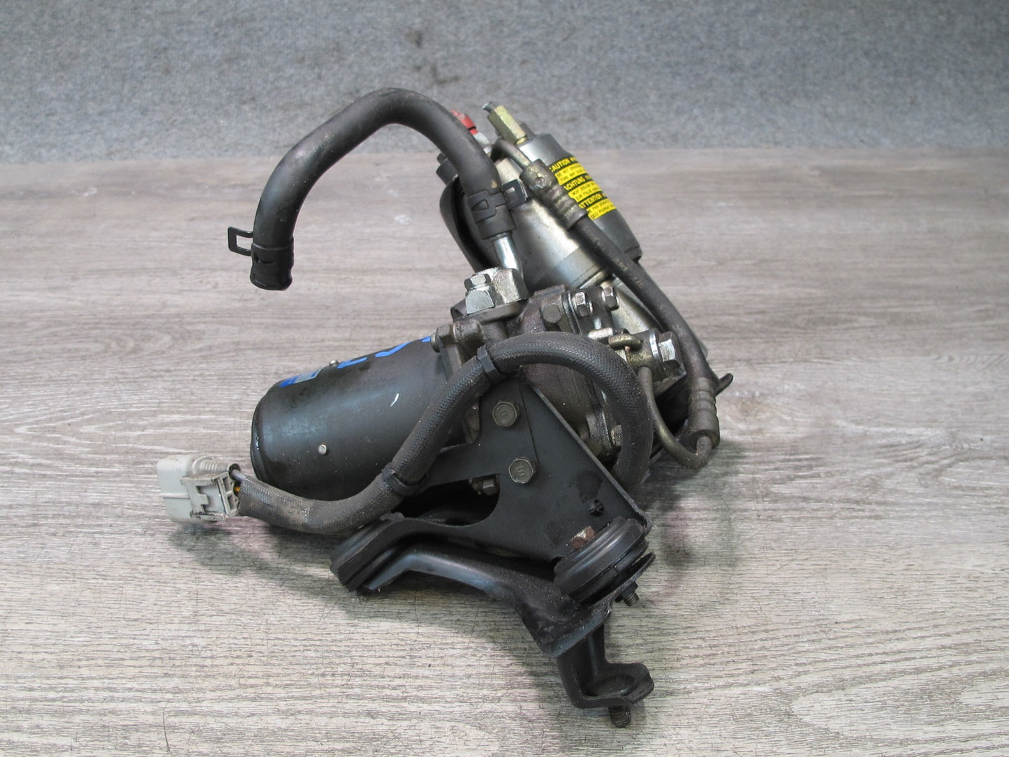 92-95 Lexus JZZ31L SC400 SC300 Anti Lock Brake ABS Pump w Accumulator Assy OEM
