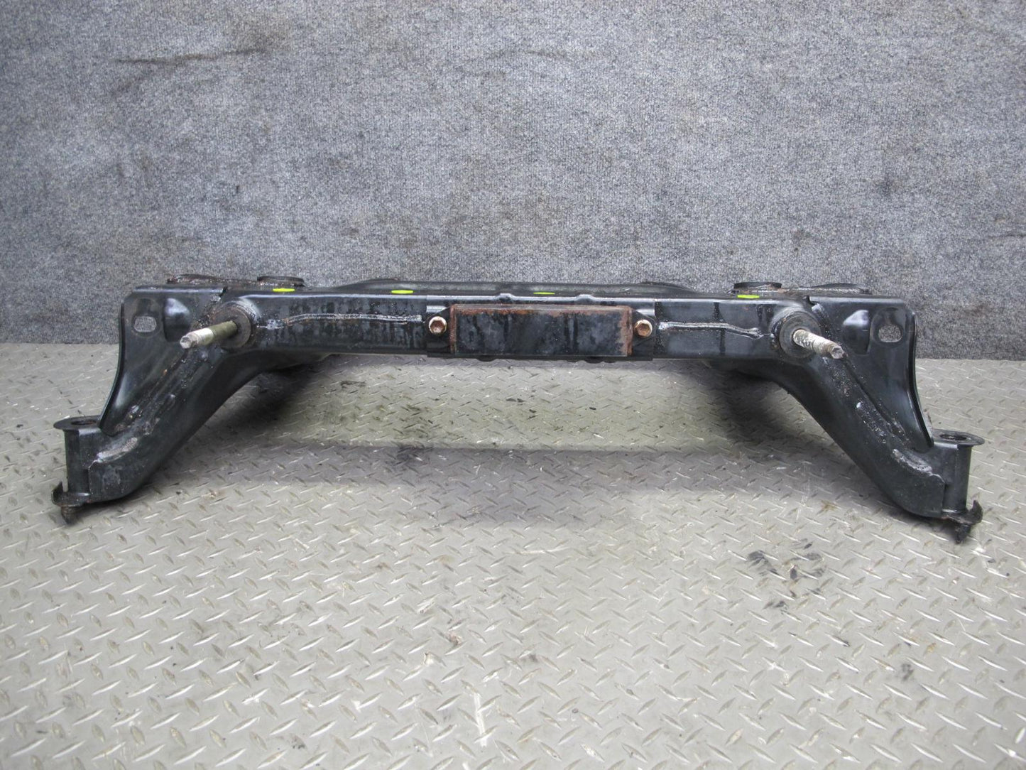04-06 Lexus UCF30L LS430 Front Suspension Subframe Crossmember Cradle 116K OEM